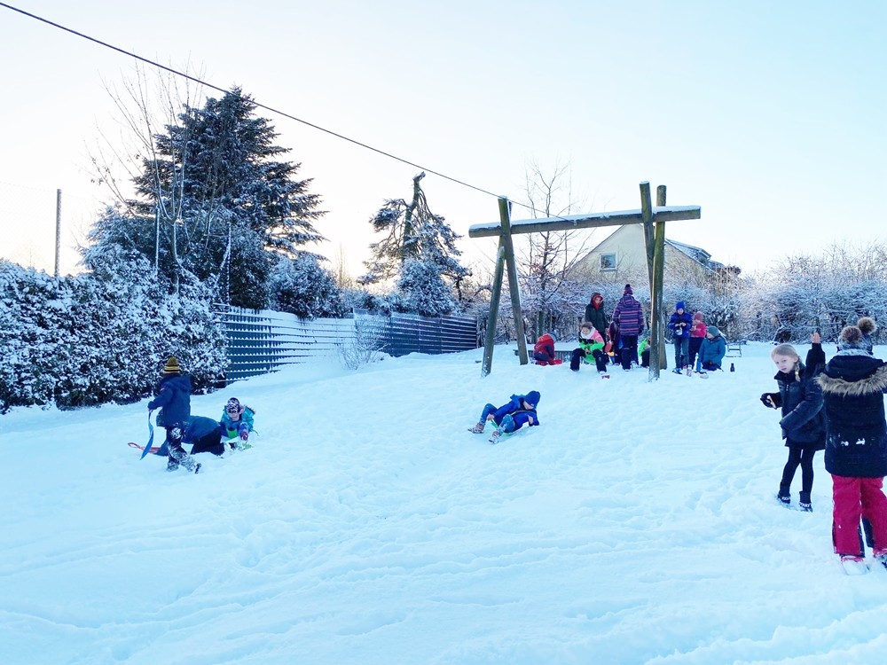 Schulhof im Winter 5a